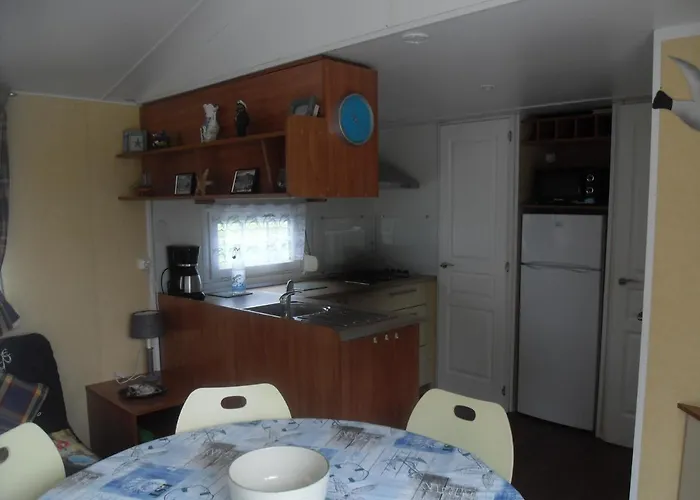 Campsite Mobilhome Nature Saint-Laurent-sur-Mer