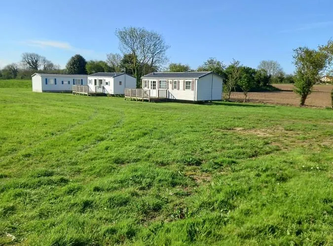 Campsite Mobilhome Nature Saint-Laurent-sur-Mer